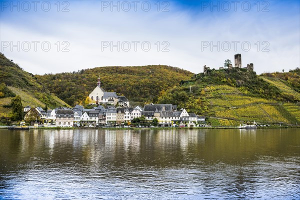 Vineyards in autumn colours and picturesque village, Beilstein, Moselle, Rhineland-Palatinate, Germany, Europe