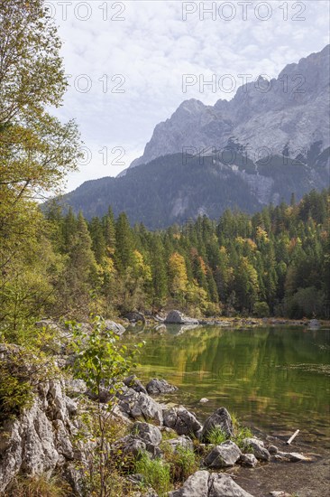 Zugspitze massif and Zugspitze with Eibsee lake, Wetterstein mountains, Grainau, Werdenfelser Land, Upper Bavaria, Bavaria, Germany, Europe