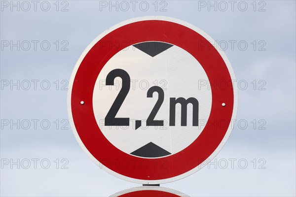 Prohibition for vehicles above specified height, traffic sign, Germany, Europe