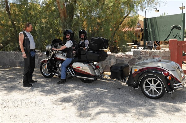 Tourists, Death Valley National Park, California, USA, North America