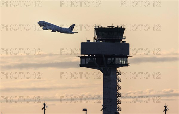 An Airbus of the airline Brussels takes off at BER Airport, Berlin Brandenburg, Schönefeld, 28 March 2022