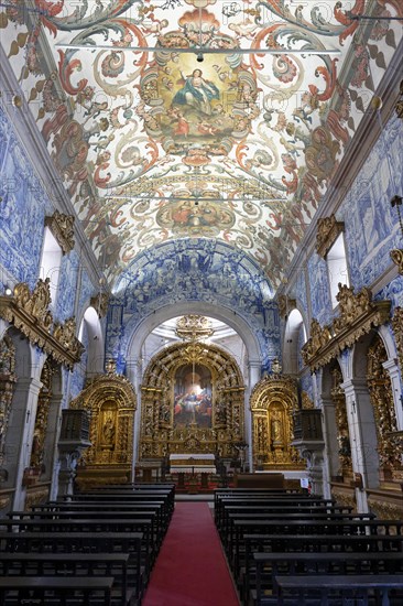 Interior view, church, altar, bench, azulejos, Igreja da Misericordia, Ursulinas, Viana do Castelo, Portugal, Europe