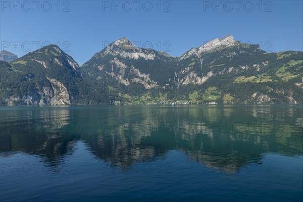 Building on Lake Lucerne with Oberbauen and Niederbauen, Canton Uri, Switzerland, Building, Lake Lucerne, Uri, Switzerland, Europe