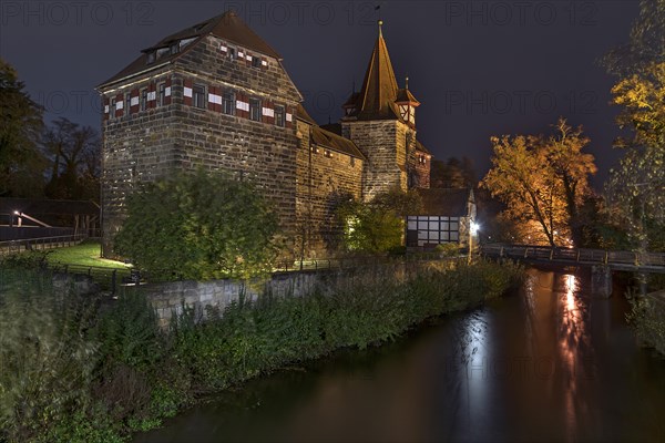 Wenzelburg or Laufer Kaiserburg castle illuminated at night, rebuilt by Emperor Charles IV in 1556, Schlossinsel 1, Lauf an der Pegnitz, Middle Franconia, Bavaria, Germany, Europe