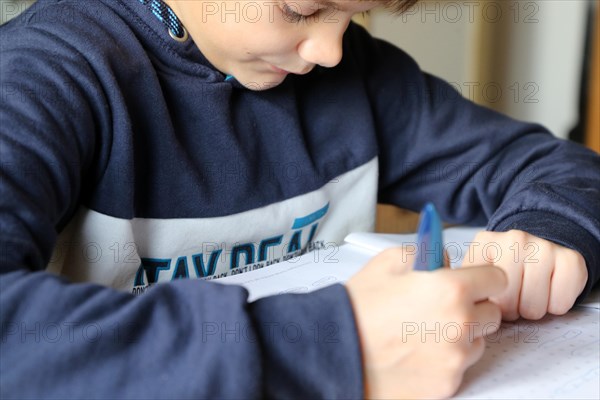 Symbolic image of primary school pupils