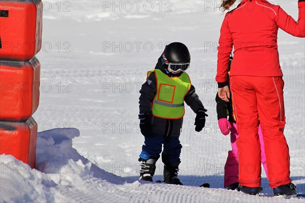 Children at the ski school in the ski resort of Serfaus, Fiss, Ladis (Tyrol, Austria)