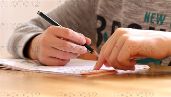 Symbolic image of primary school pupils