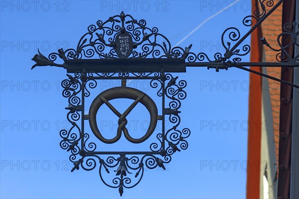 Historic nose sign of a bakery from 1632, Egloffstein, Upper Franconia, Bavaria, Germany, Europe