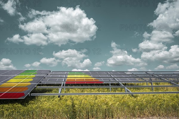 Solar panel system with EU energy label, symbolic image