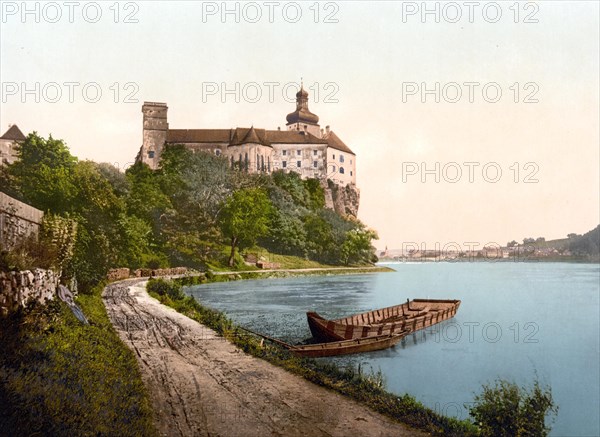 Persenbeug, in the district of Melk, Lower Austria, Austria, around 1890, Historic, digitally restored reproduction from a 19th century original Persenbeug, in the district of Melk, Lower Austria, Austria, around 1890, Historic, digitally restored reproduction from a 19th century original, Europe