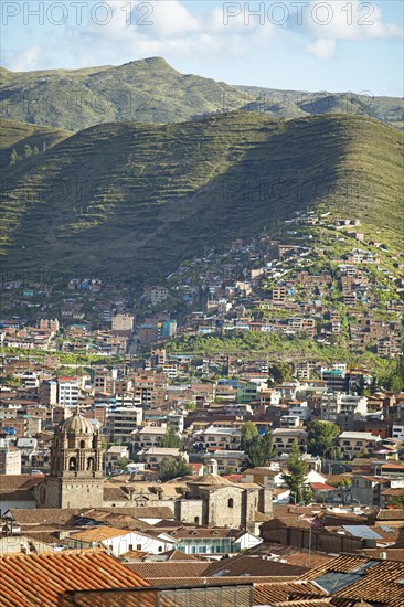 City view Cusco, in front the Cathedral of Cusco or the Cathedral Basilica of the Assumption of the Virgin Mary, Cusco, Cusco Province, Peru, South America