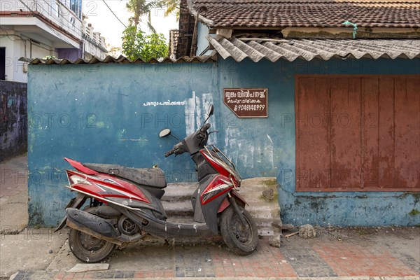 Street scene, Fort Kochi, Cochin, Kerala, India, Asia