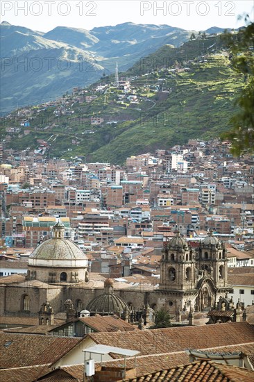 City view Cusco, in front the Iglesia de la Compania de Jesus or Church of the Society of Jesus, Cusco, Province Cusco, Peru, South America