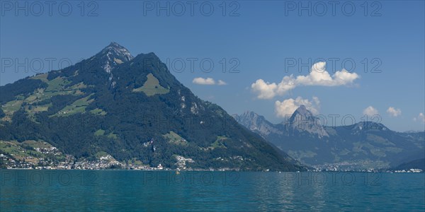 Lake Lucerne with view of the Rigi and Vitznau, Canton Niewalden, Switzerland, Lake Lucerne, Niewalden, Switzerland, Europe