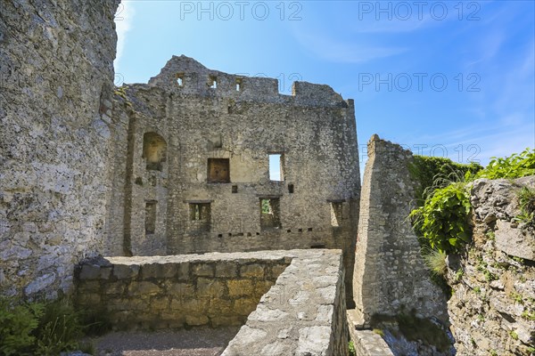 Ruin Reussenstein, ruin of a rock castle above Neidlingen, rock above the Neidlingen valley, ministerial castle of the Teck lordship, wall, stones, historical building, Neidlingen, Swabian Alb, Baden-Wuerttemberg, Germany, Europe