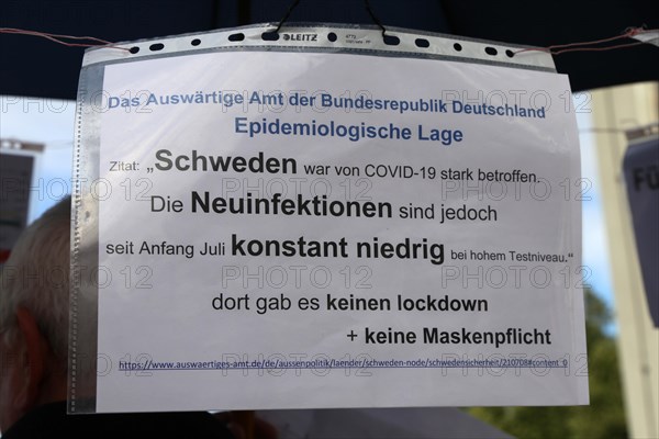 Karlsruhe: Corona protests against the measures taken by the federal government. The protests were organised by the Querdenken 721 Karlsruhe initiative