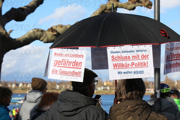 Mainz: A demonstration against the coronavirus measures took place under the slogan One year of lockdown policy - enough is enough . It was organised by private individuals. Demonstrations were held in all state capitals on this day