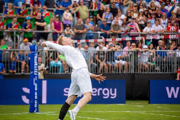 Fistball World Championship from 22 July to 29 July 2023 in Mannheim: The German national team won its opening match against Namibia with 3:0 sets. Pictured here: Attacking player Patrick Thomas from TSV Pfungstadt