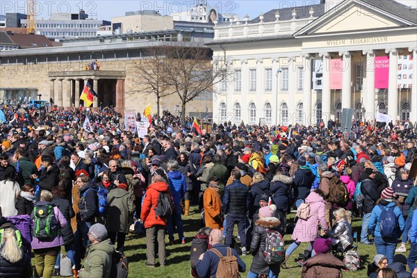 Large demonstration by critics of the corona measures in Kassel: Protests took place simultaneously in many countries under the motto World Wide Demonstration for Freedom, Peace and Human Rights