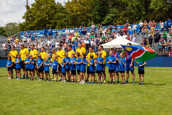 Fistball World Championship from 22 July to 29 July 2023 in Mannheim: The German national team won its opening match against Namibia with 3:0 sets. Pictured here: The national team of Namibia