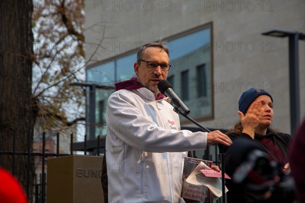 Karlsruhe, 10 December 2023: Large demonstration in favour of reappraisal of the coronavirus measures. A symbolic criminal complaint was filed against the members of the Bundestag who voted in favour of mandatory vaccination at the facilities