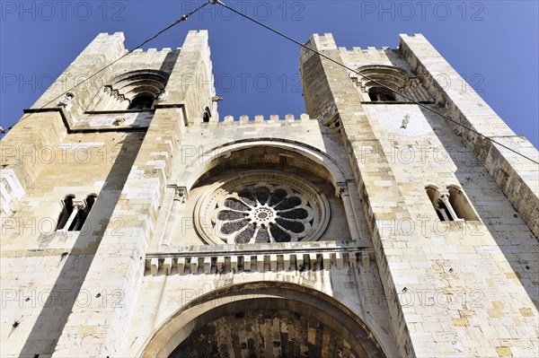 Se Dom, Igreja de Santa Maria Maior, Se Patriarcal de Lisboa, Cathedral, Start of construction 1147, Alfama neighbourhood, Lisbon, Lisboa, Portugal, Europe