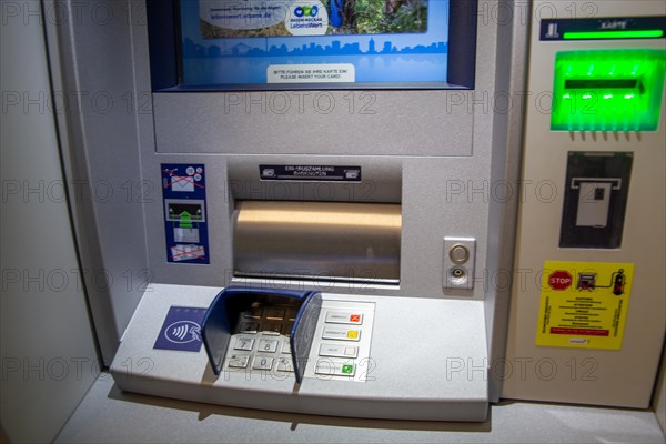 ATM of a VR bank in Germany