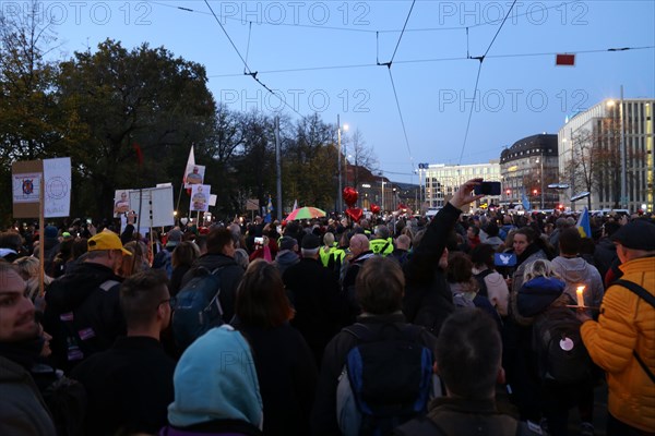 Large demonstration in Leipzig against the federal government's corona policy