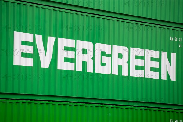 Container of Evergreen Marine Corp. Ltd. in the harbour of Mannheim