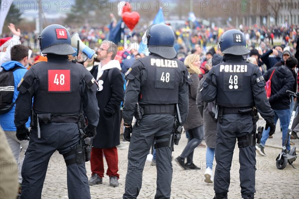 Large demonstration by critics of the corona measures in Kassel: Protests took place simultaneously in many countries under the motto World Wide Demonstration for Freedom, Peace and Human Rights