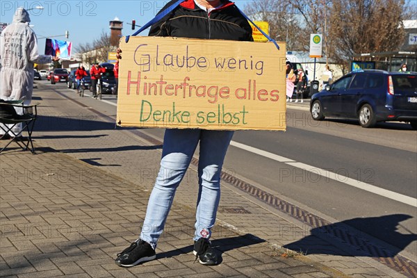 Rally against the corona measures: Demonstrators express their criticism of the corona policy with an authorised sign campaign in Industriestrasse in Ludwigshafen