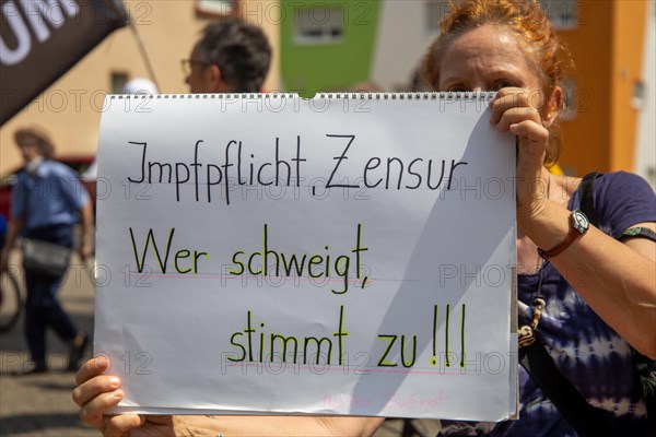 Demonstration in Landau, Palatinate: The demonstration was directed against the government's planned corona measures. There were also calls for peace negotiations instead of arms deliveries and effective measures to curb inflation