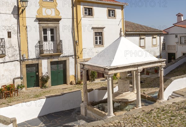 Historic public water supply from fountain in street square of former Jewish area, the Judiara, Castelo de Vide, Alto Alentejo, Portugal, southern Europe, Europe