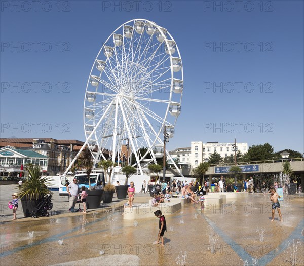 Big Wheel ferris wheel water fountain spray, Pier Approach, Bournemouth, Dorset, England, UK