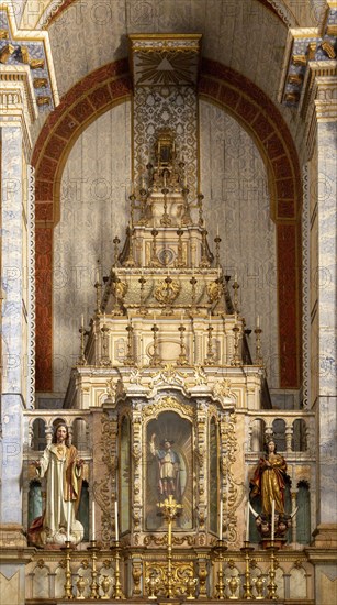 Ornately decorated altar inside the 17th century church of Igreja de Santiago, Tavira, Algarve, Portugal, Southern Europe, Europe