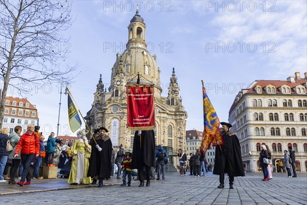 LUST & PASSION & JOY OF LIFE, for the joy of the masquerade, the Elbvenezian Carnival took place in Dresden on the weekend in front of Rose Monday. The highlight was the joint stroll through the historic centre with masks in robes in the style of the Elbe Venetian Carnival from the Neumarkt through the Altmarktgalerie, the Schlossstrasse, through the Stallhof, along the Fuerstenzug, onto the Bruehlsche Terrasse and into the Bruehlsche Garten, Dresden, Saxony, Germany, Europe