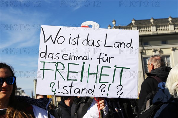 Large demonstration by critics of the corona measures in Kassel: Protests took place simultaneously in many countries under the motto World Wide Demonstration for Freedom, Peace and Human Rights