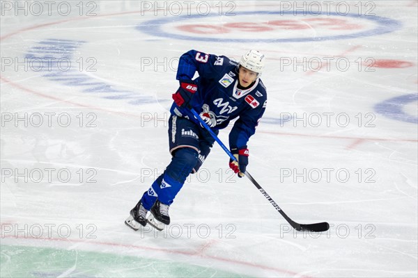 Markus Haennikaeinen (33, Adler Mannheim) at the home game on matchday 41 of the 2023/2024 DEL (German Ice Hockey League) season against Iserlohn Roosters