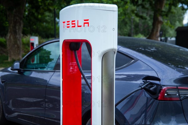 Tesla at a Supercharger in Saulce-sur-Rhone, France (09/06/2023)