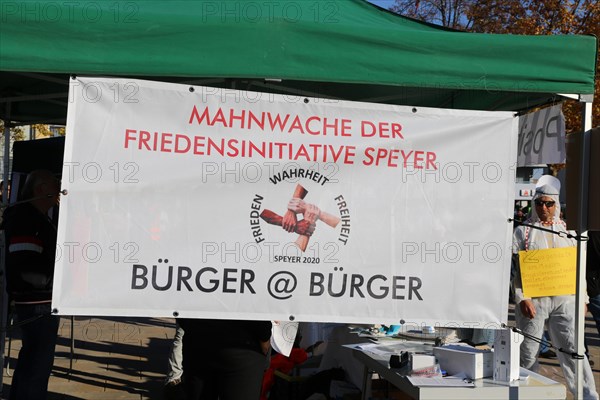 Speyer: Corona protests against the federal government's measures. The protests were organised by the Querdenken 6232 Speyer initiative