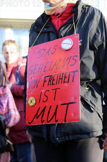 Large demonstration in Leipzig against the federal government's corona policy