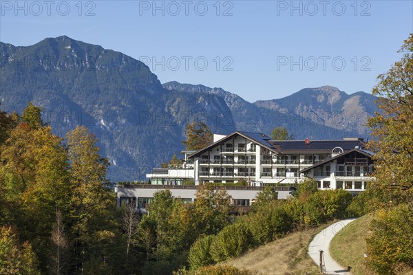 Graseck Alm with Hotel das Graseck, Garmisch-Partenkirchen, Werdenfelser Land, Upper Bavaria, Bavaria, Germany, Europe