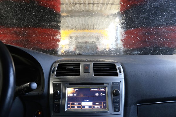 Car in the car wash (Mutterstadt, Germany, 14/01/2021), Europe