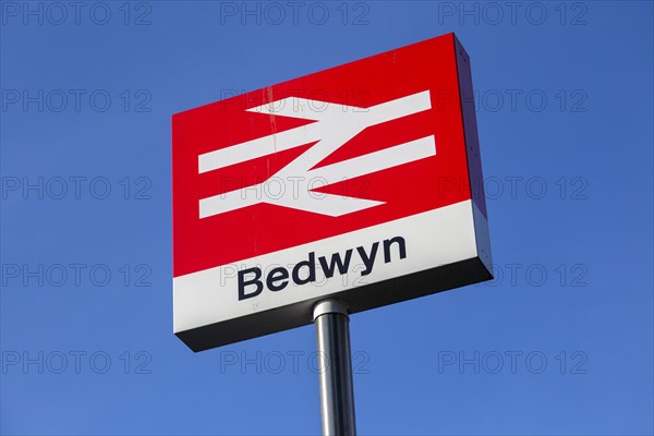 Double arrow British Rail logo designer Gerry Barney, Great Bedwyn railway station, Wiltshire, England, UK