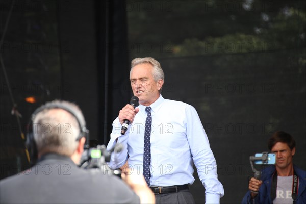 Major demonstration Berlin invites Europe - A celebration of peace and freedom Berlin 29 August 2020: Speech by Robert F. Kennedy Jr