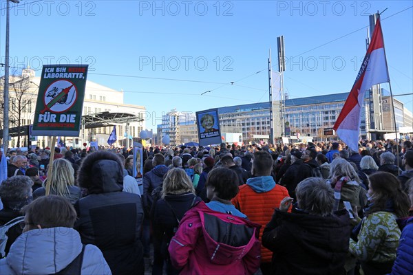 Large demonstration in Leipzig against the federal government's corona policy