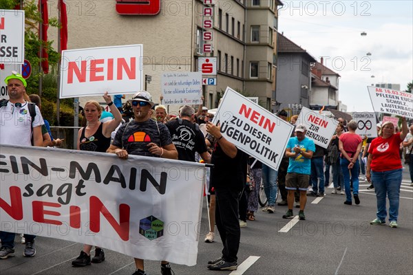 Lateral thinking demo in Darmstadt, Hesse: The demonstration was directed against the corona measures of the past two years as well as future restrictions such as the reintroduction of compulsory masks. There were also calls for a stop to arms deliveries to Ukraine