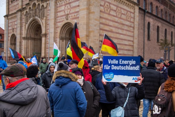 Speyer: An AfD rally took place under the motto Our country first . There were counter-protests