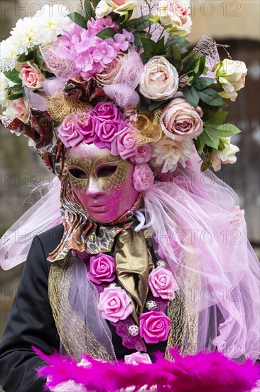 Hallia Venezia masks costumes carnival costume carnival travel photo travel photography worth seeing sight atmosphere atmospheric historical carnival Schwaebisch Hall colourful colourful