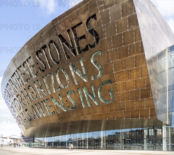 Wales Millennium Centre, Canolfan Mileniwm Cymru, Cardiff Bay, Cardiff, South Wales, UK spend 2004